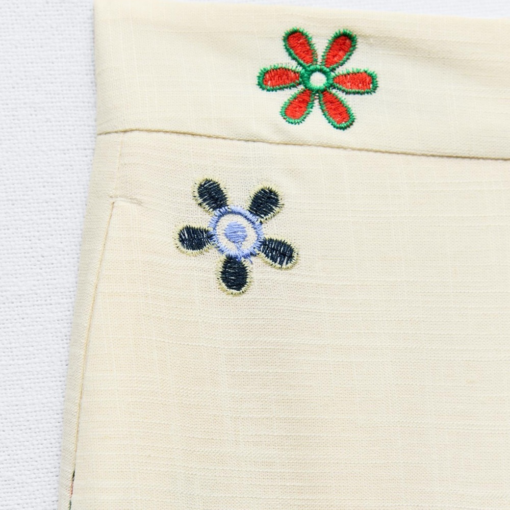 Size Small | Zara | Floral Embroidered Culottes - Picture 6 of 15